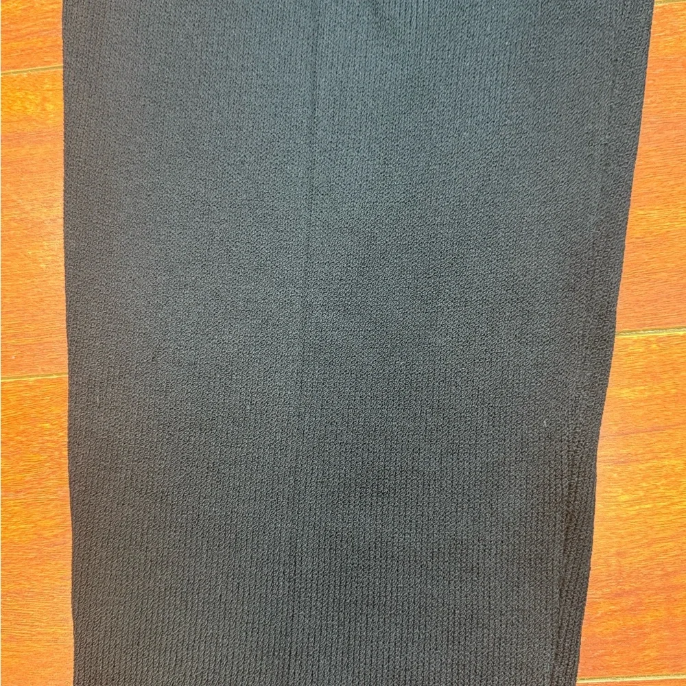 St. John Black Women's Pants - Picture 3 of 8